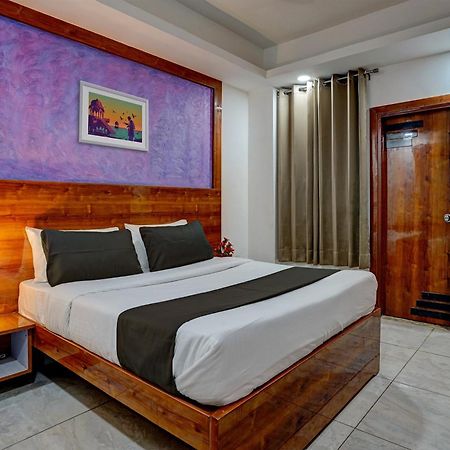 Hotel Hight Krone A Family Hotel Near Igi Airport Delhi New Delhi Eksteriør billede