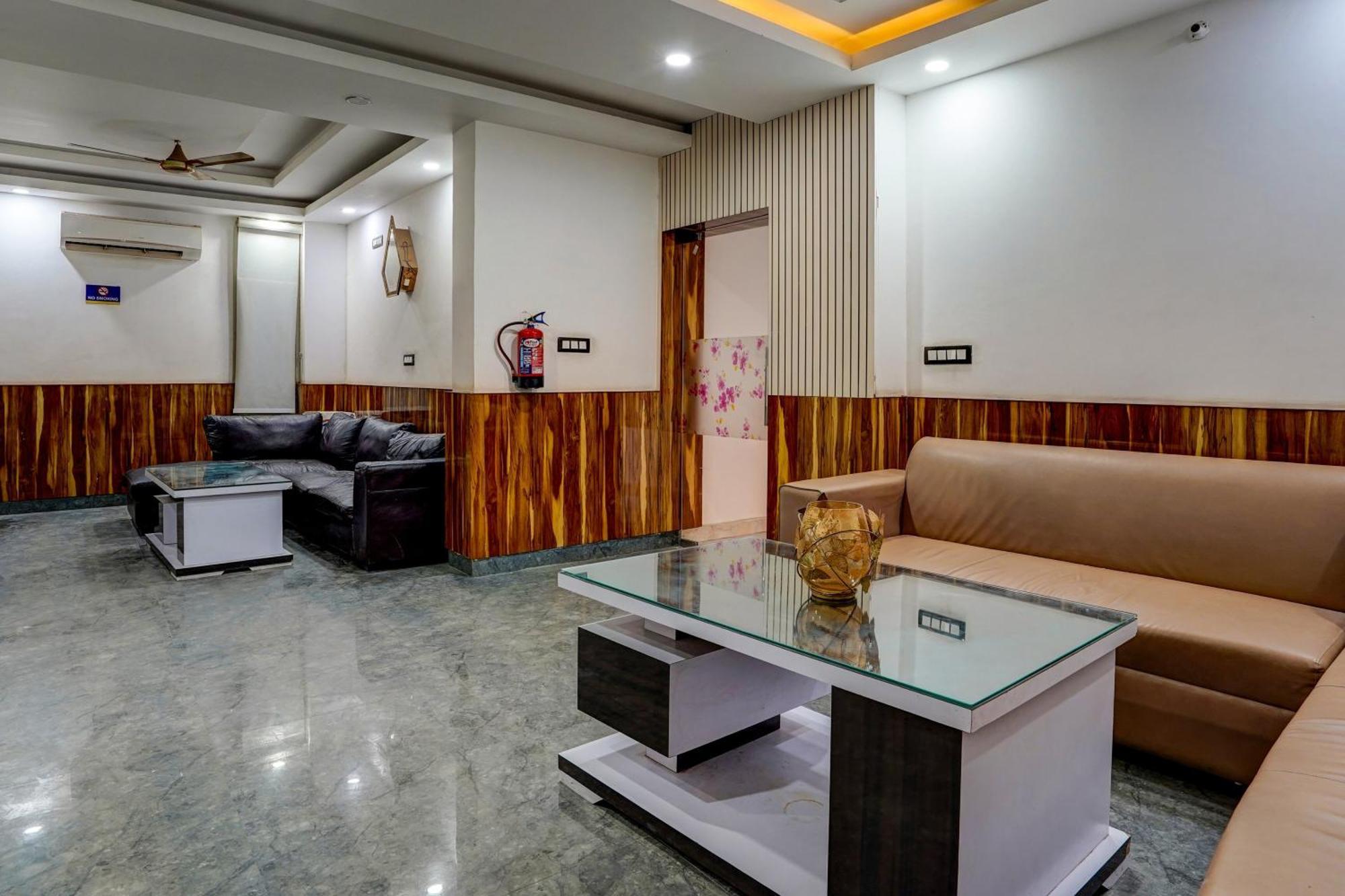 Hotel Hight Krone A Family Hotel Near Igi Airport Delhi New Delhi Eksteriør billede