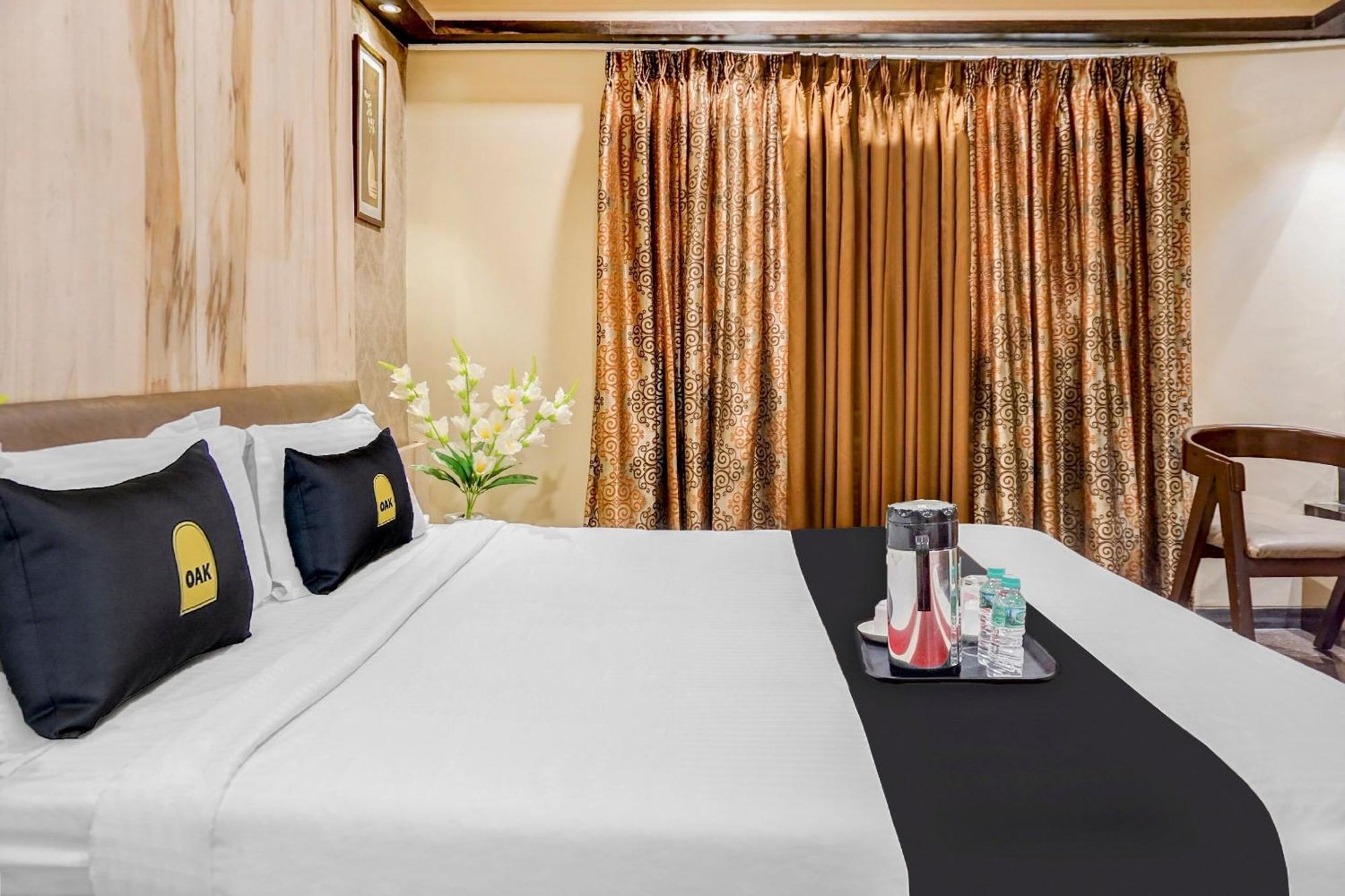 Hotel Hight Krone A Family Hotel Near Igi Airport Delhi New Delhi Eksteriør billede